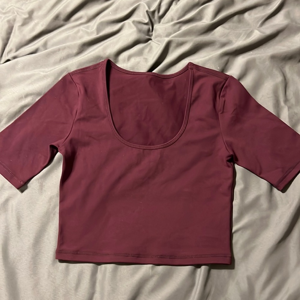 Paragon Fitwear scoop neck crop, plum purple size Small